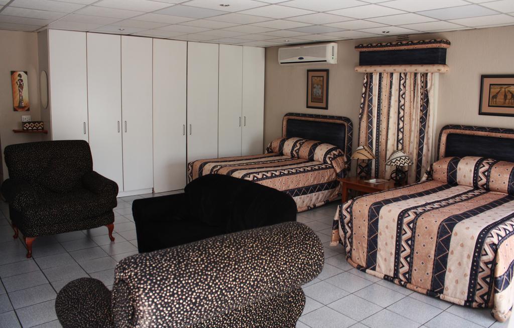 Eagles Nest Lodge Johannesburg Room photo